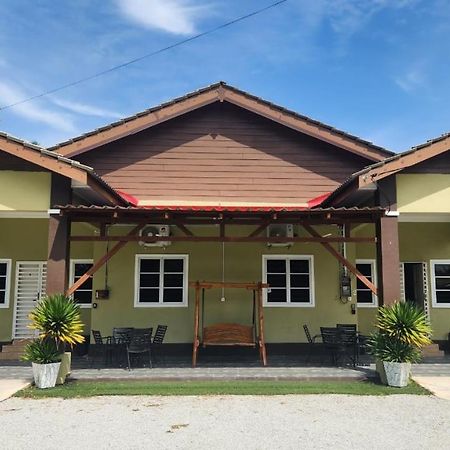 Nipah Homestay Kuala Besut Bagian luar foto