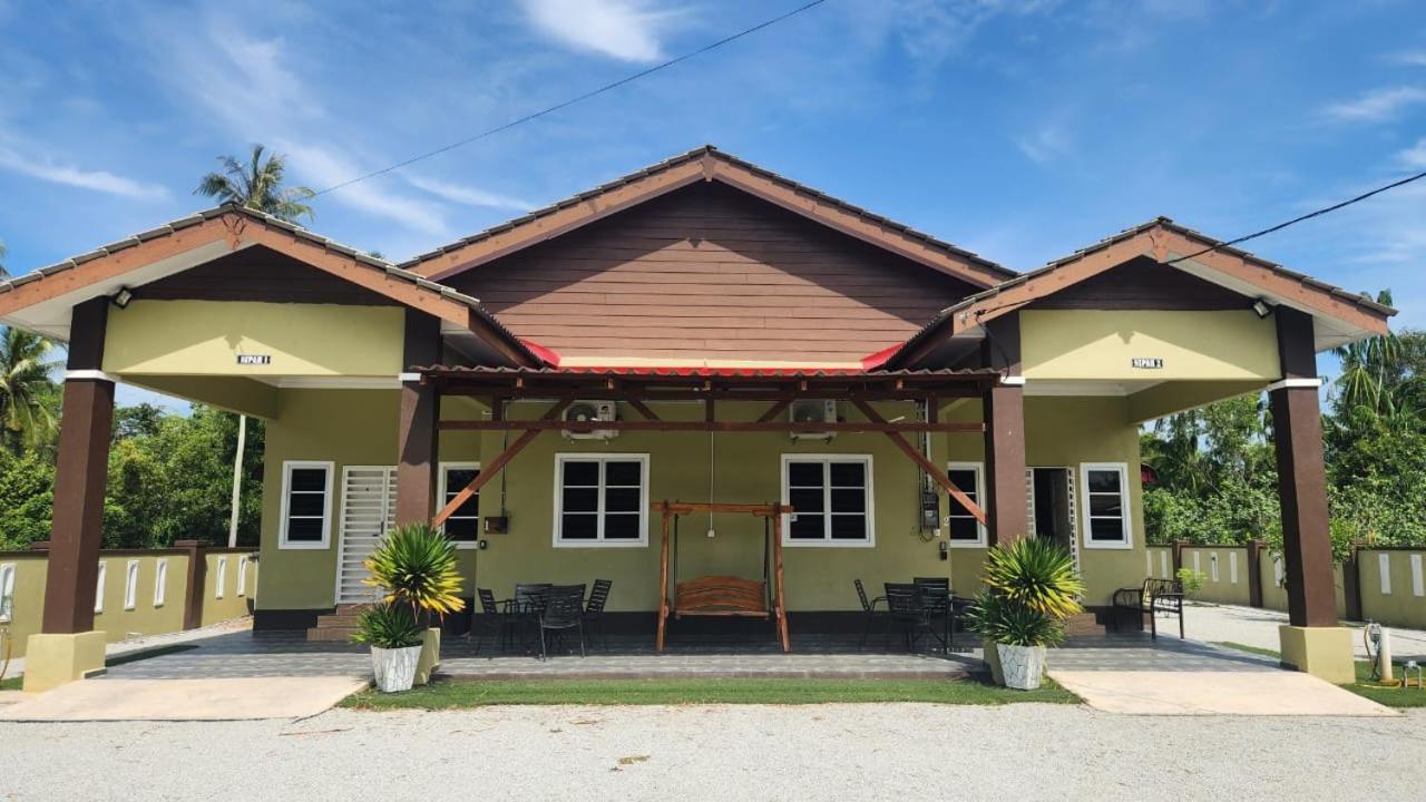 Nipah Homestay Kuala Besut Bagian luar foto